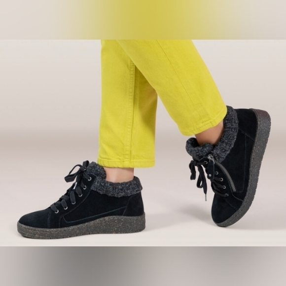 Aetrex sneakers - Picture 6 of 12